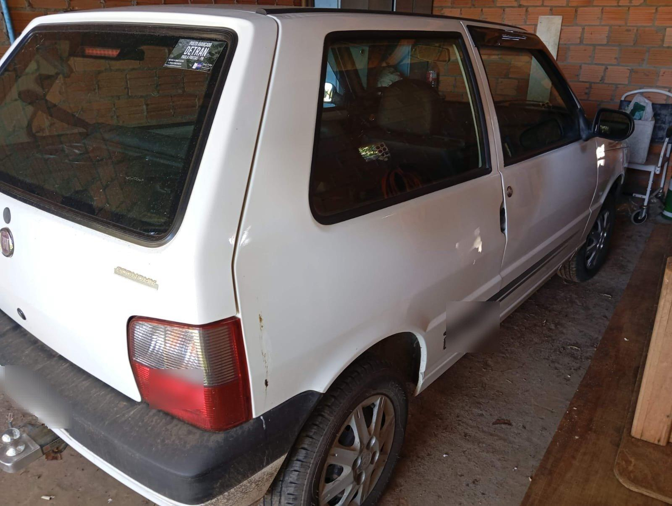 Fiat Uno Mille Economy, Ano/Modelo 2011/2012, Cor branca