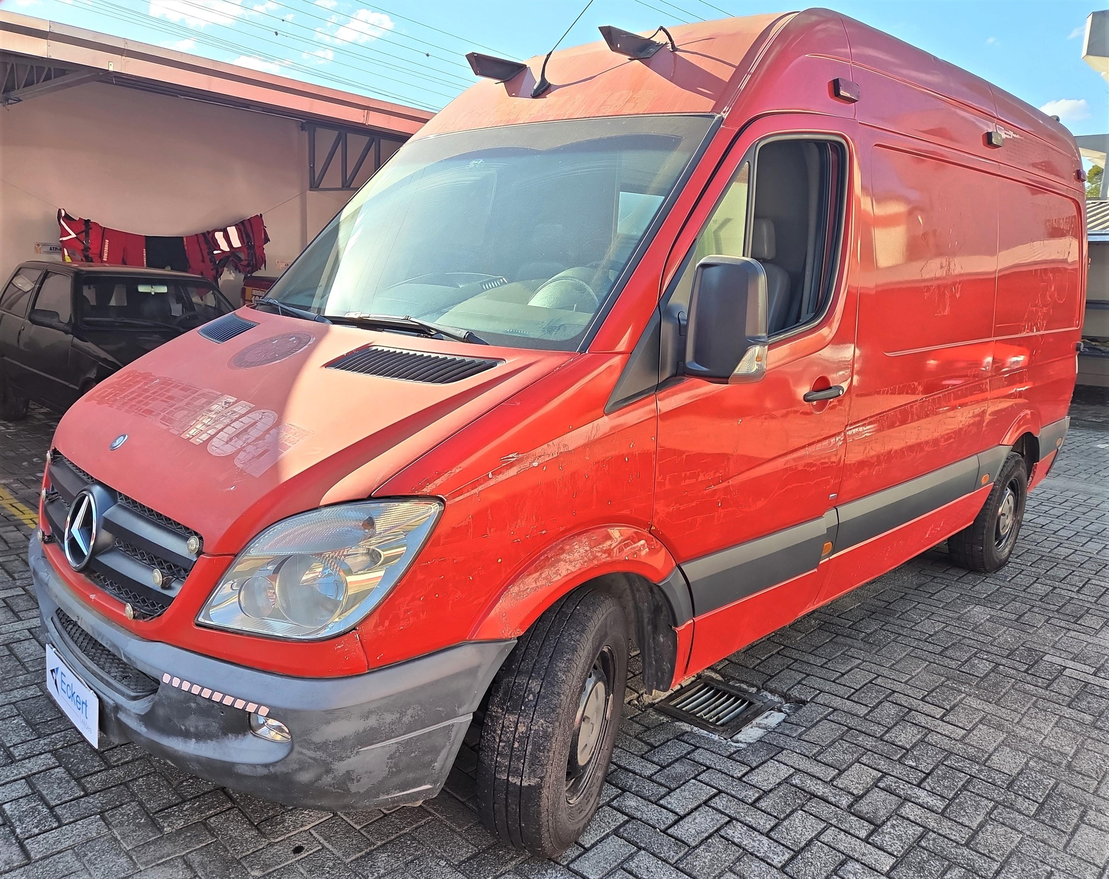 MERCEDES-BENZ CDI SPR TCA AMB ANO: 2015/2016 PLACA FINAL 6 (SC)