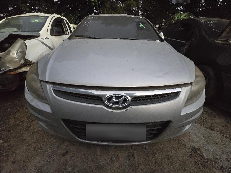 HYUNDAI/I30 2.0