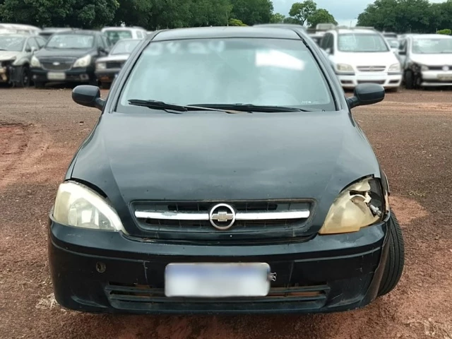 GM/CORSA HATCH – 02/03 –