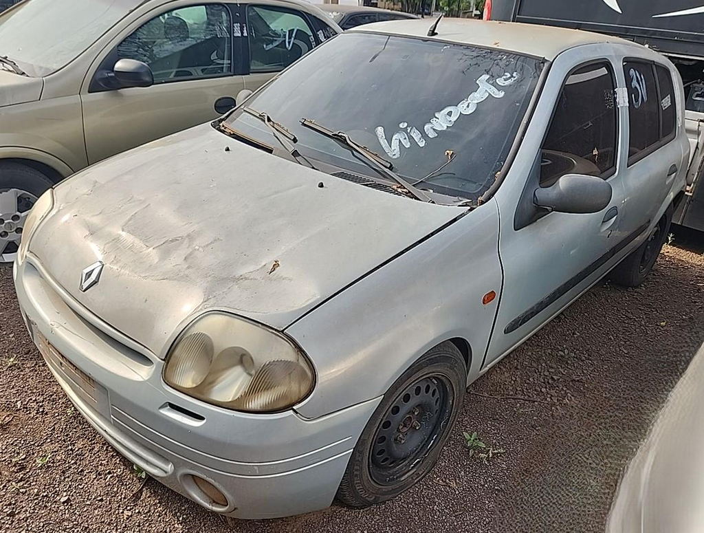 SUCATA DE VEÍCULO RENAULT CLIO RN 1.0 16V ANO: 2001/2001
