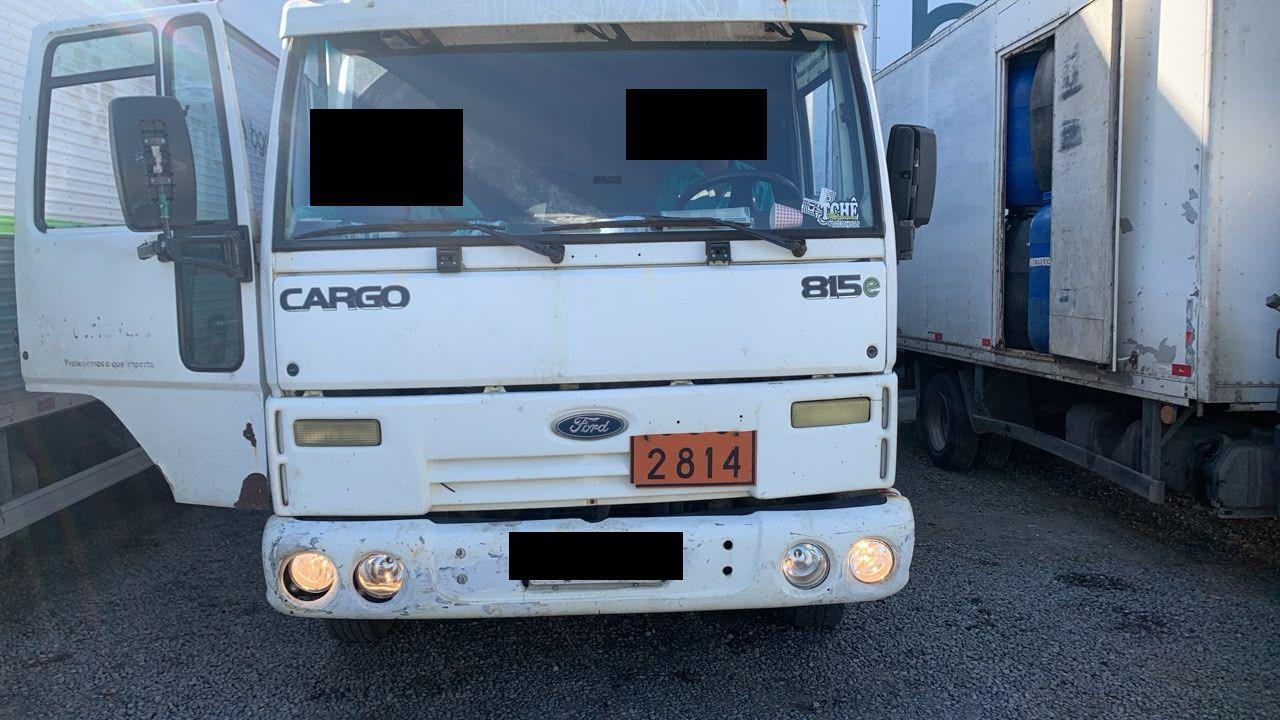 CAMINHÃO BAÚ FORD CARGO 815 E, 2010/2011, Placa FINAL 8 (SP),