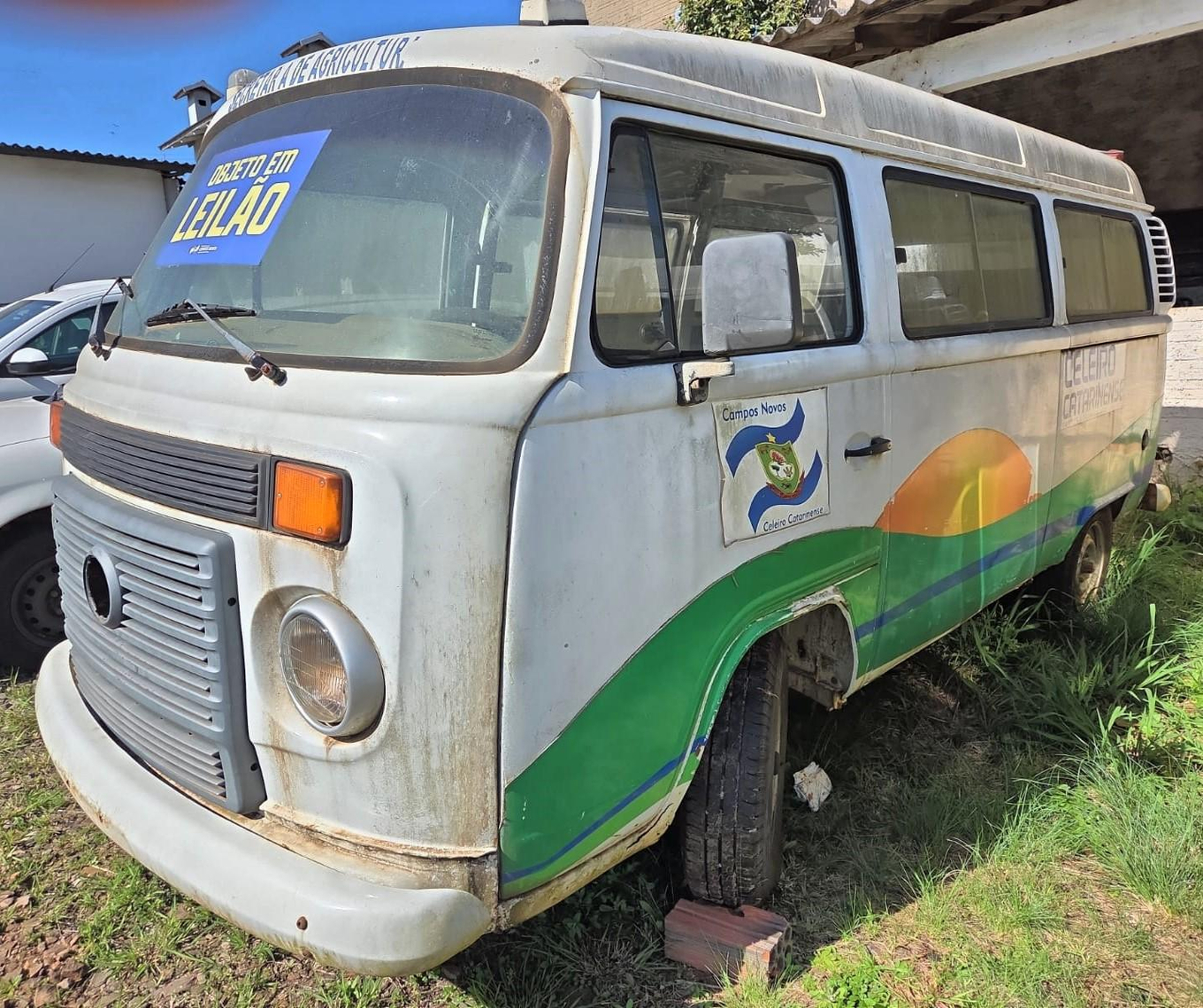 VOLKSWAGEN KOMBI ESCOLAR ANO: 2008/2008 PLACA FINAL 4 (SC)