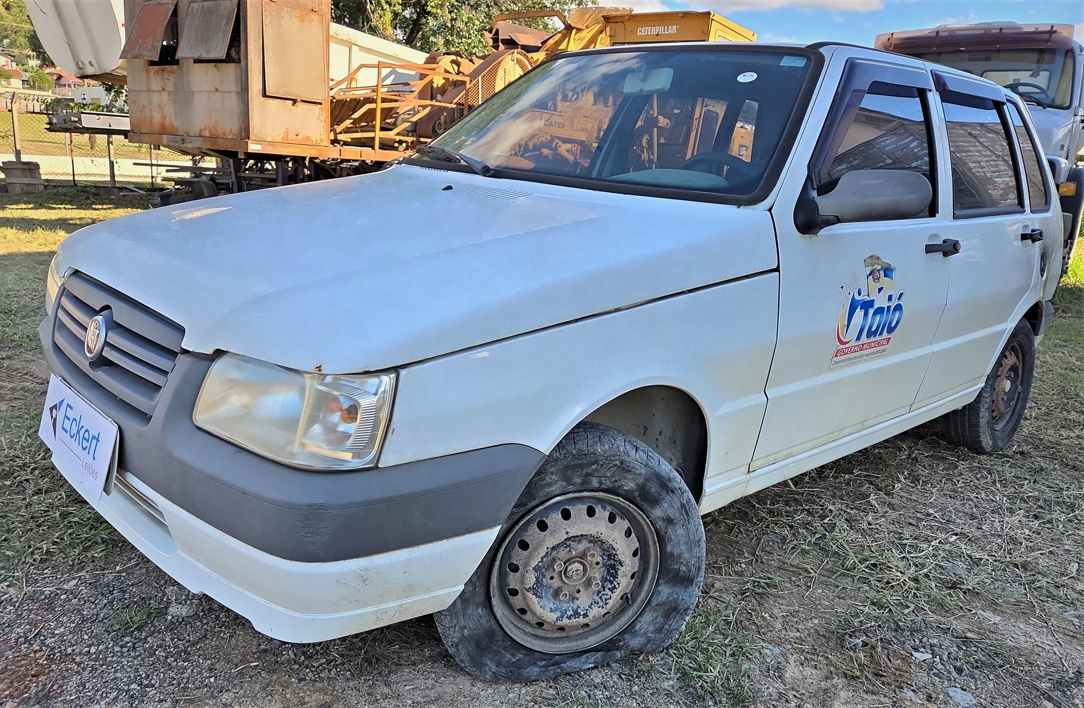 FIAT UNO MILLE ECONOMY ANO: 2009/2010 PLACA FINAL 9 (SC)