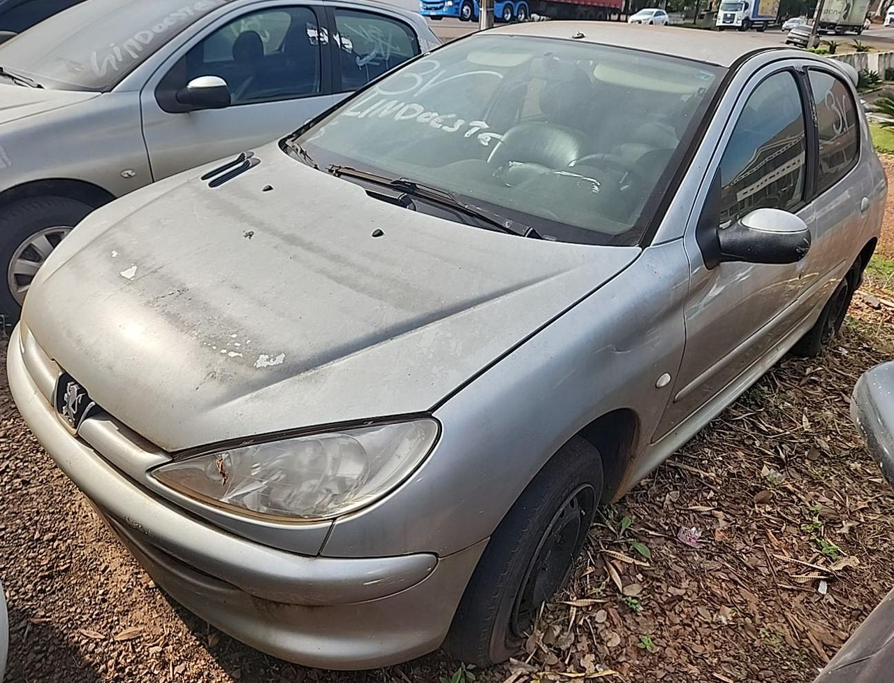 SUCATA DE VEÍCULO PEUGEOT 206 10 SENSAT ANO: 2004/2004