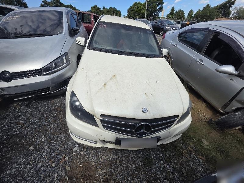 MERCEDES/SEDAN