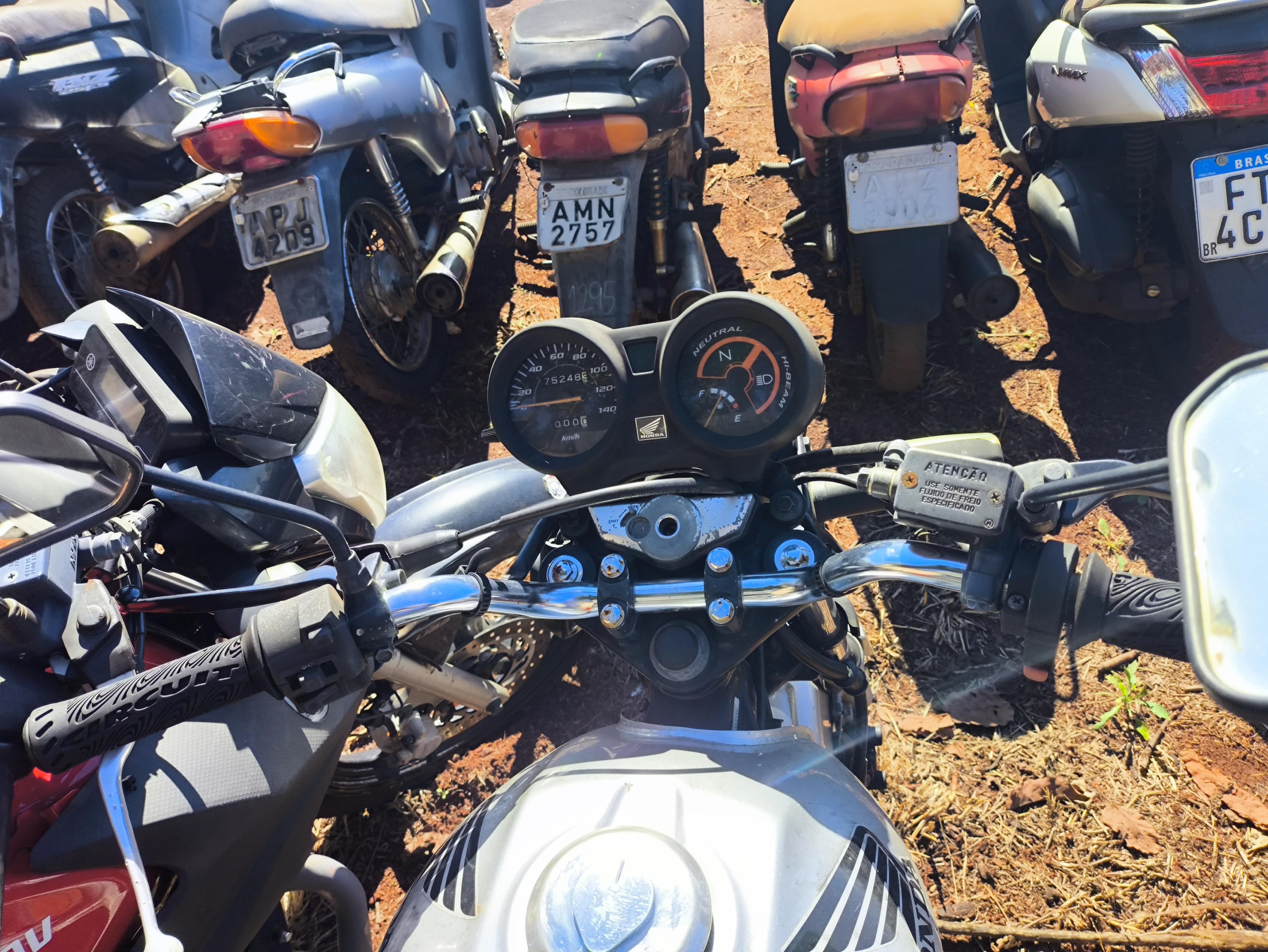 HONDA C6 150 TITAN ESD ANO/MODELO 2006, COR PRATA