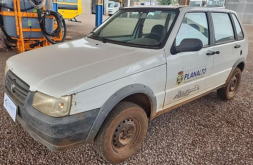 FIAT UNO MILLE WAY ECON ANO: 2013/2013 PLACA FINAL 9 (PR)