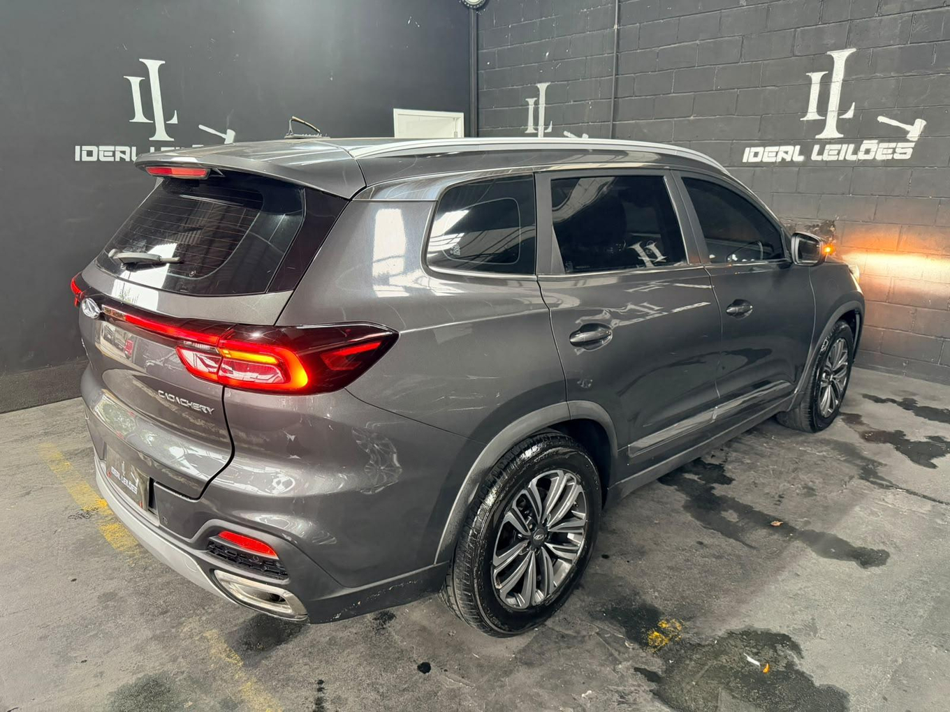 Caoachery/Tiggo8 1.6TGDI - Cinza - 2021/2022 Gasolina