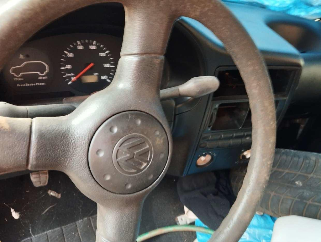 SUCATA do veículo VW/GOL 1.0, ano/modelo: 2003, cor prata