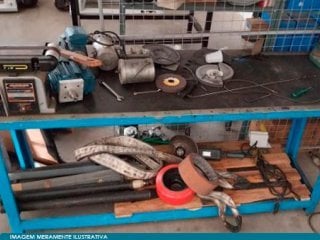 Equipamentos e Ferramentas de Oficina, Lixadeira, Moto Esmeril e Carrinho